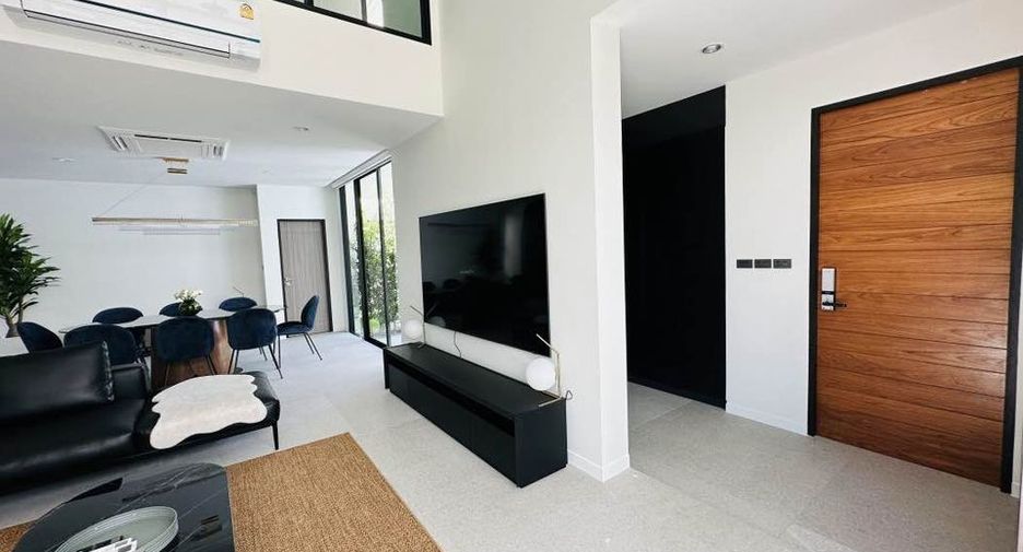 Casa en alquiler de 4 habitaciones en Khlong Toei, Bangkok