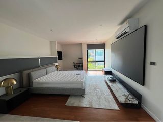 Casa en alquiler de 4 habitaciones en Khlong Toei, Bangkok
