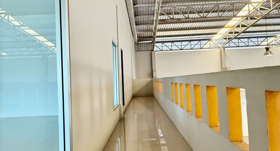 For sale retail Space in Bang Sao Thong, Samut Prakan
