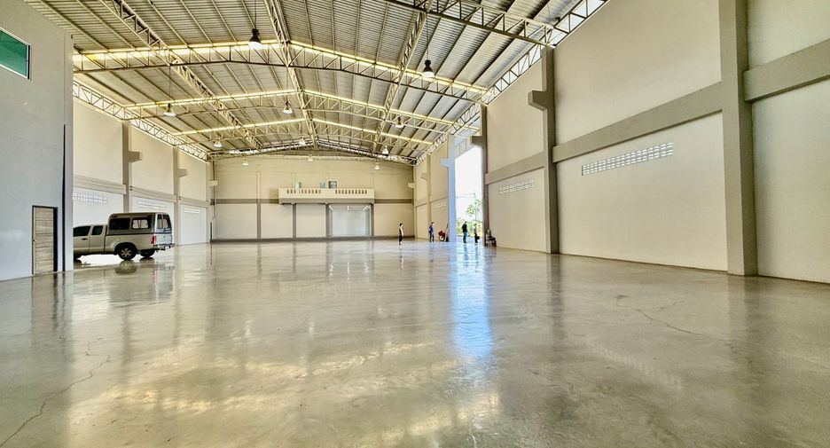 For sale retail Space in Bang Sao Thong, Samut Prakan
