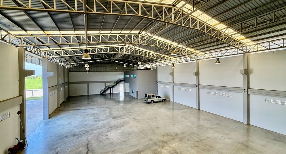 For sale retail Space in Bang Sao Thong, Samut Prakan