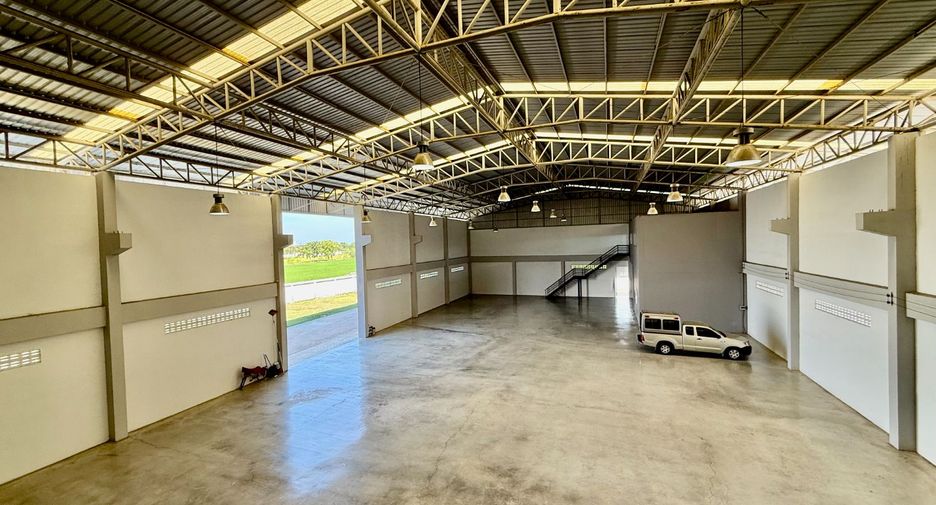 For sale retail Space in Bang Sao Thong, Samut Prakan