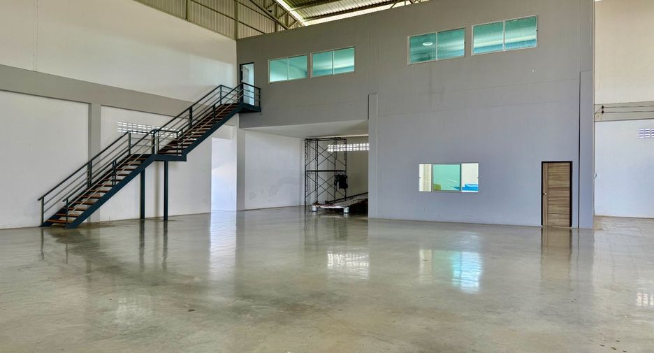 For sale retail Space in Bang Sao Thong, Samut Prakan