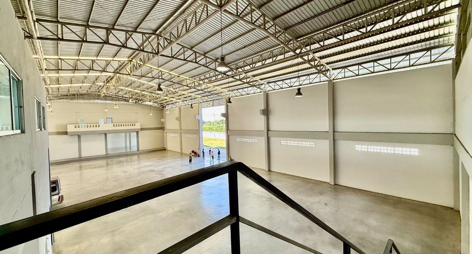 For sale retail Space in Bang Sao Thong, Samut Prakan