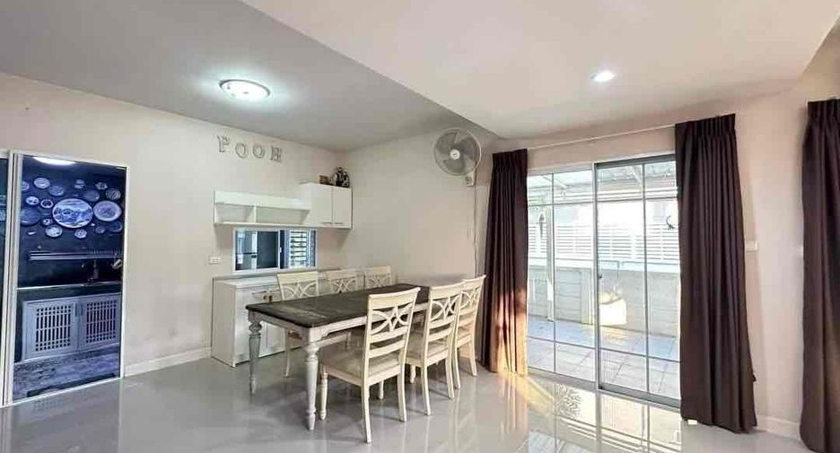 出租 3 卧室 联排别墅 在 Bang Phli, Samut Prakan