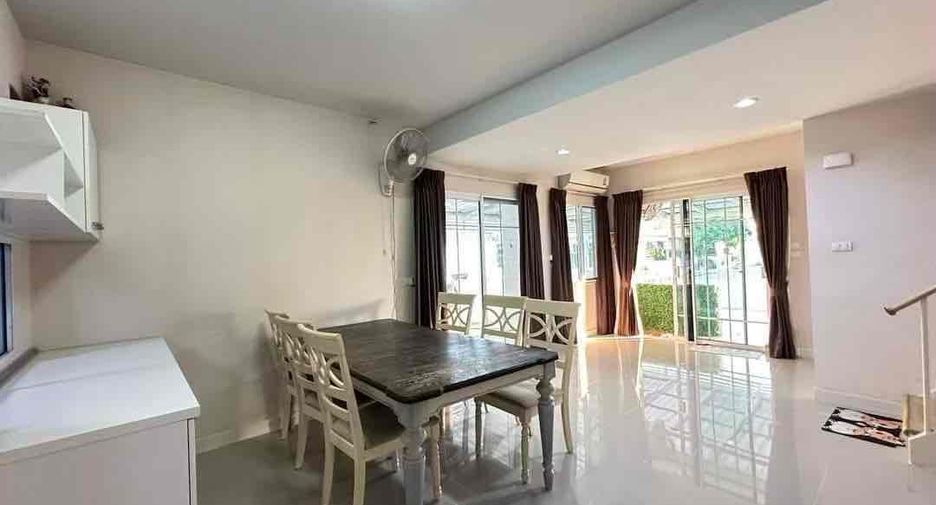 出租 3 卧室 联排别墅 在 Bang Phli, Samut Prakan