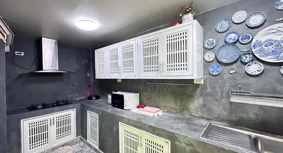 出租 3 卧室 联排别墅 在 Bang Phli, Samut Prakan