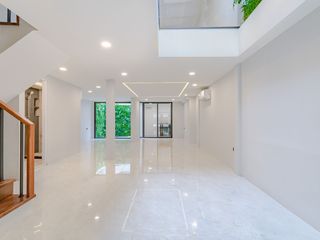 For sale 3 Beds house in Khlong Toei, Bangkok