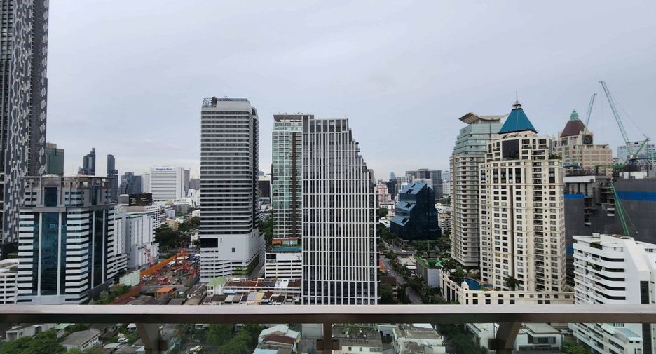 ให้เช่า 4 ห้องนอน คอนโด ใน สาทร, กรุงเทพฯ