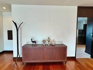 For rent 4 bedrooms condo in Pathum Wan, Bangkok