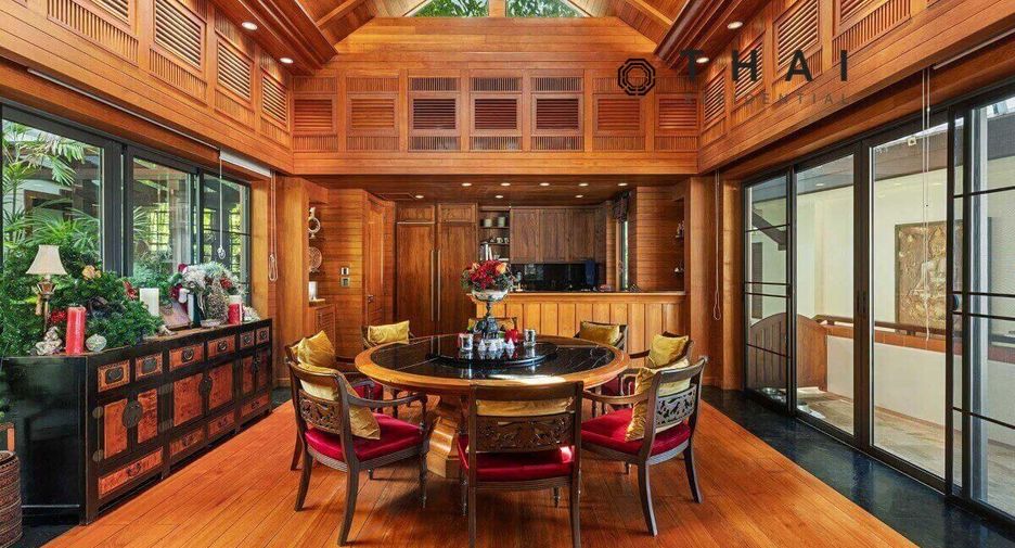 For sale 4 bedrooms villa in Mueang Phuket, Phuket