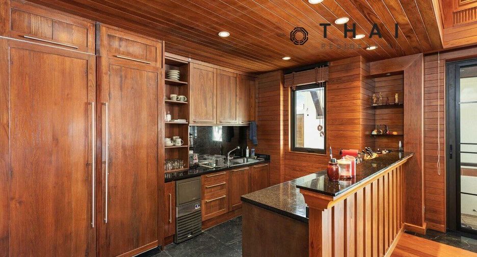 For sale 4 bedrooms villa in Mueang Phuket, Phuket