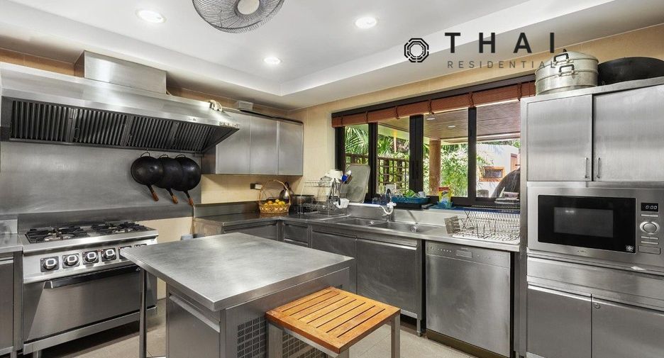 For sale 4 bedrooms villa in Mueang Phuket, Phuket
