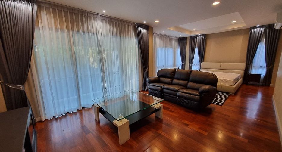 Casa en alquiler de 4 habitaciones en Bang Bon, Bangkok