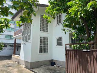 ให้เช่า 3 ห้องนอน บ้านเดี่ยว ใน คลองเตย, กรุงเทพฯ