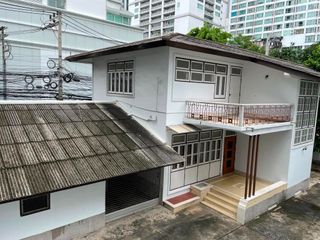 ให้เช่า 3 ห้องนอน บ้านเดี่ยว ใน คลองเตย, กรุงเทพฯ