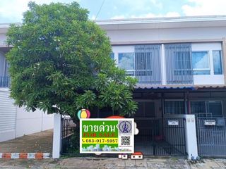 For sale 2 bed townhouse in Bang Phli, Samut Prakan