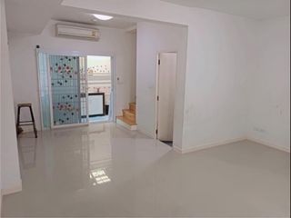For sale 2 bed townhouse in Bang Phli, Samut Prakan