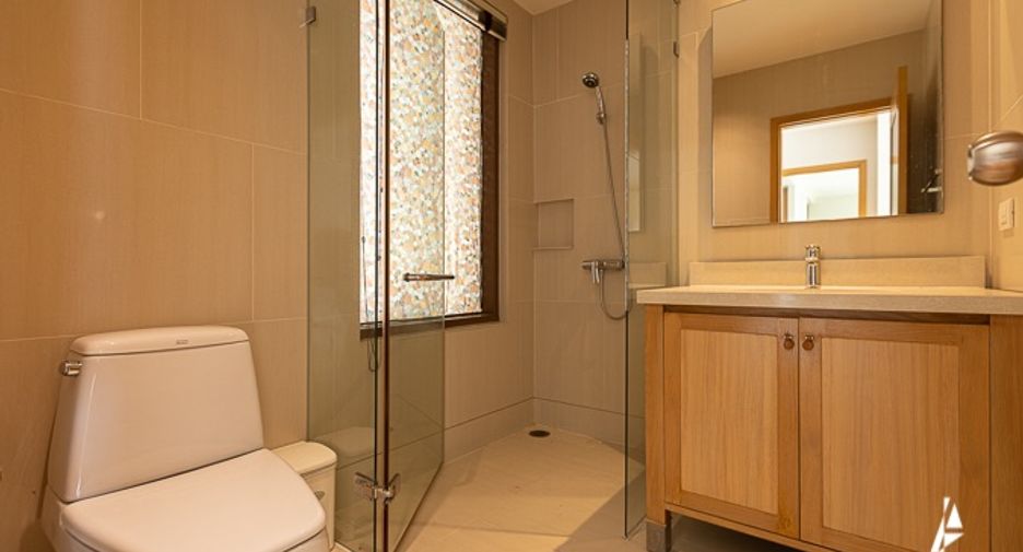 Condo en venta de 2 habitaciones en Khlong Toei, Bangkok