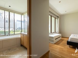 Condo en venta de 2 habitaciones en Khlong Toei, Bangkok