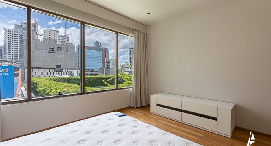Condo en venta de 2 habitaciones en Khlong Toei, Bangkok