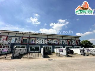 For sale 3 bed townhouse in Thanyaburi, Pathum Thani