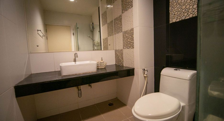 For sale 10 Beds townhouse in Mueang Nonthaburi, Nonthaburi