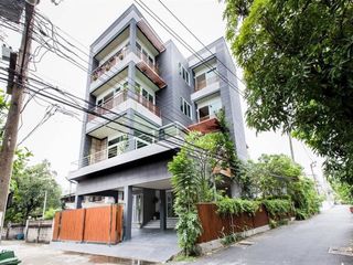 For rent and for sale 5 bedrooms house in Watthana, Bangkok