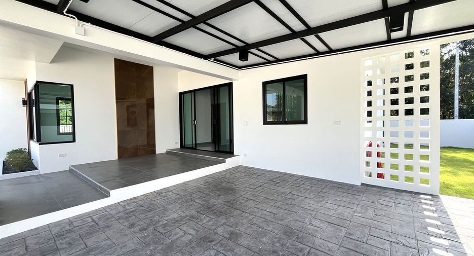 For sale 3 ベッドルーム house in Mueang Lamphun, Lamphun