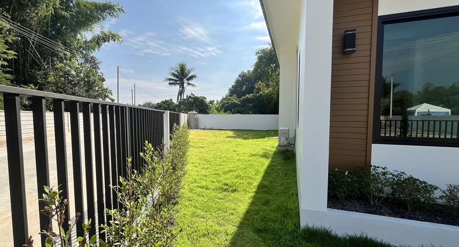 For sale 3 ベッドルーム house in Mueang Lamphun, Lamphun