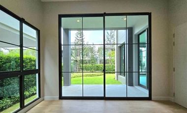 For sale 4 bedrooms house in Bang Phli, Samut Prakan