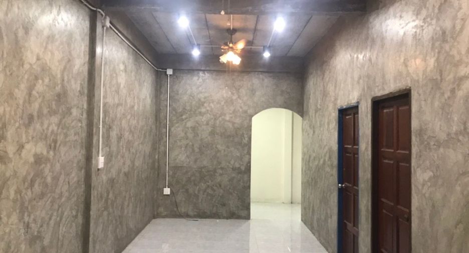 For sale 3 bedrooms house in Si Maha Phot, Prachin Buri