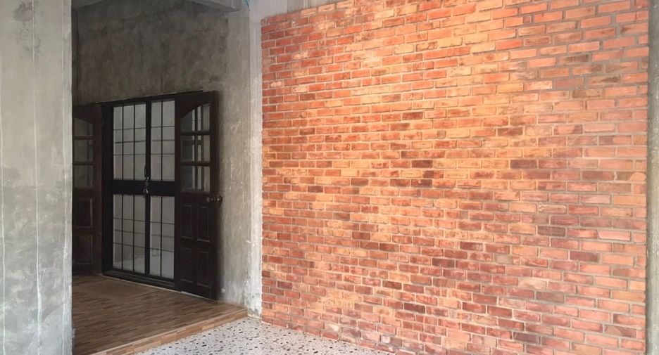 For sale 3 bedrooms house in Si Maha Phot, Prachin Buri