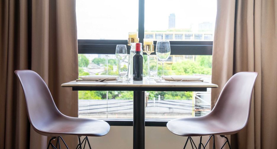 For rent 1 bed apartment in Khlong Toei, Bangkok