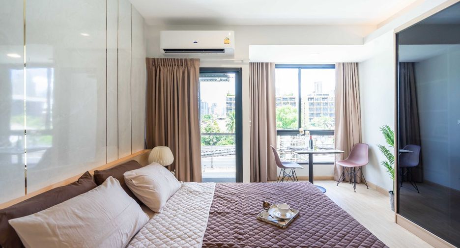 For rent 1 bed apartment in Khlong Toei, Bangkok