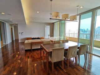 For rent 3 bed apartment in Watthana, Bangkok