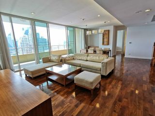For rent 3 bed apartment in Watthana, Bangkok