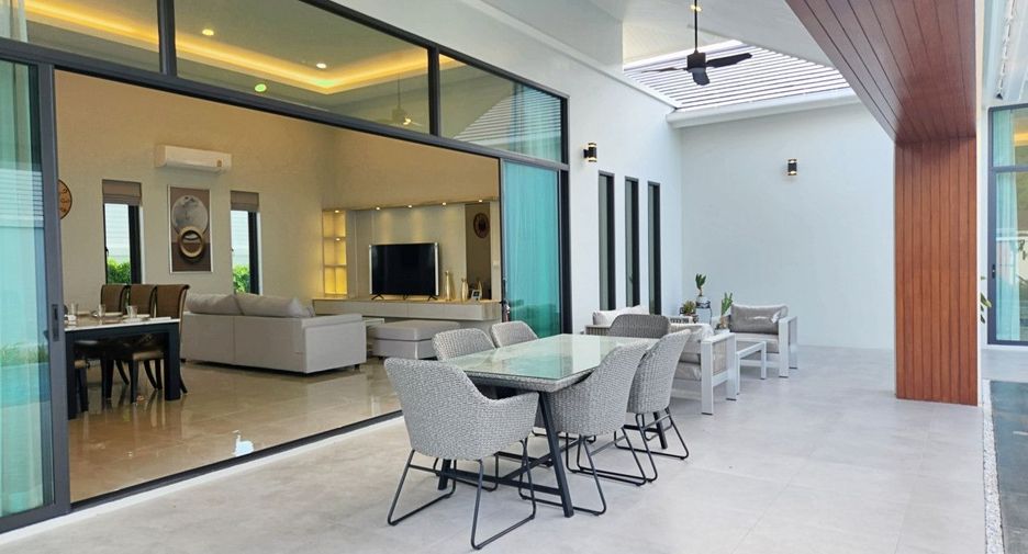 For sale 3 bedrooms villa in Hua Hin, Prachuap Khiri Khan