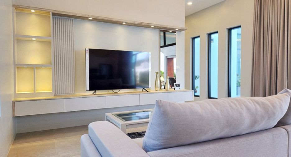 For sale 3 bedrooms villa in Hua Hin, Prachuap Khiri Khan