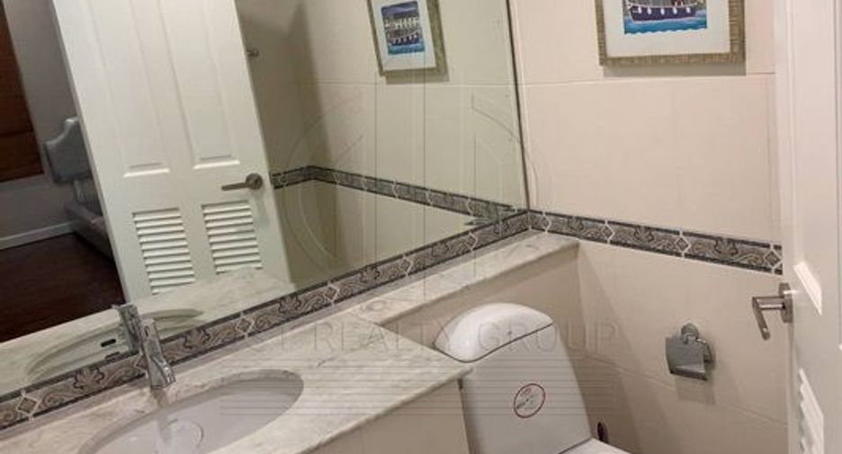 For rent 3 bedrooms house in Suan Luang, Bangkok