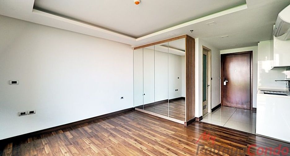 Wohnung zum Kauf mit Studio in Bang Lamung, Chonburi