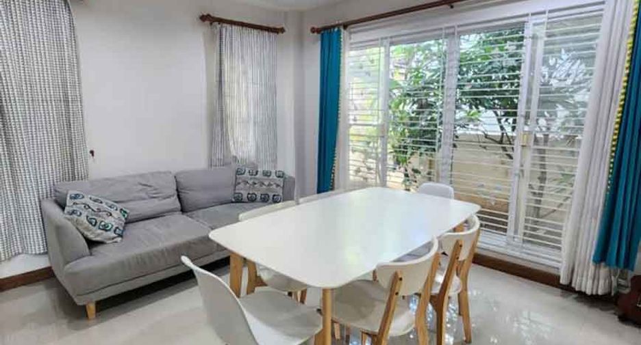 For rent 3 bedrooms house in Mueang Chiang Mai, Chiang Mai