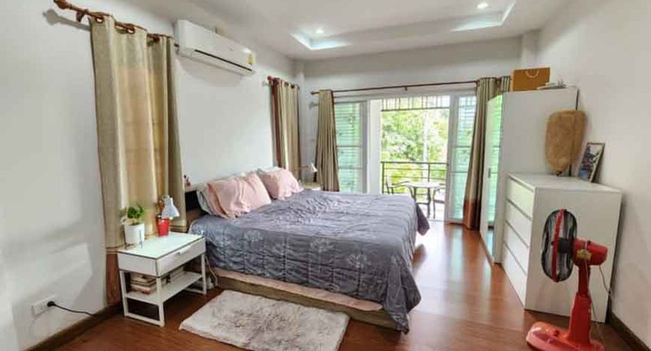 For rent 3 bedrooms house in Mueang Chiang Mai, Chiang Mai