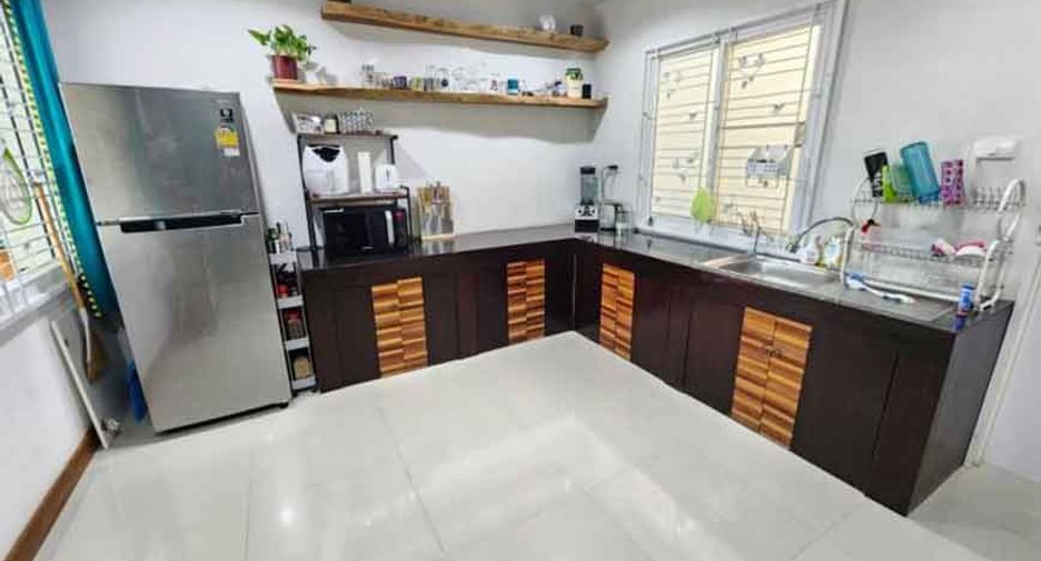 For rent 3 bedrooms house in Mueang Chiang Mai, Chiang Mai