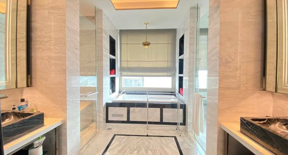 For rent and for sale 2 bedrooms condo in Khlong San, Bangkok
