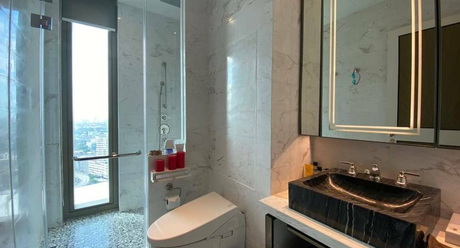 For rent and for sale 2 bedrooms condo in Khlong San, Bangkok
