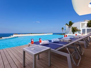 For rent 2 bedrooms apartment in Mueang Phuket, Phuket