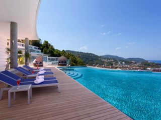 For rent 2 bedrooms apartment in Mueang Phuket, Phuket