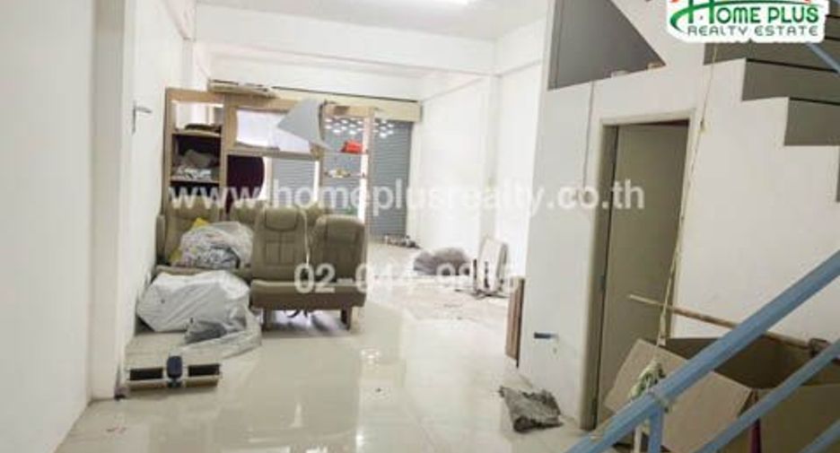 For sale 3 bedrooms retail Space in U Thong, Suphan Buri
