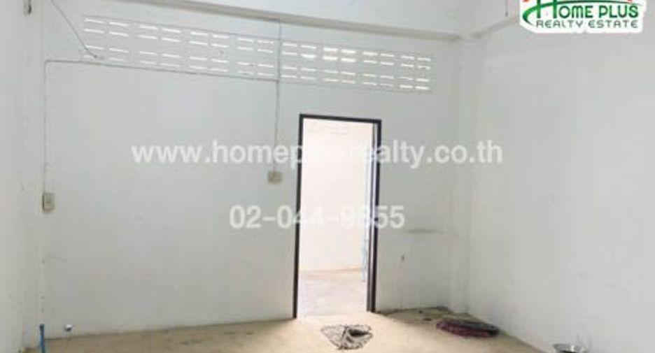 For sale 3 bedrooms retail Space in U Thong, Suphan Buri